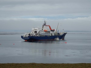 marion-dufresne-au-mouillage-de-kerguelen